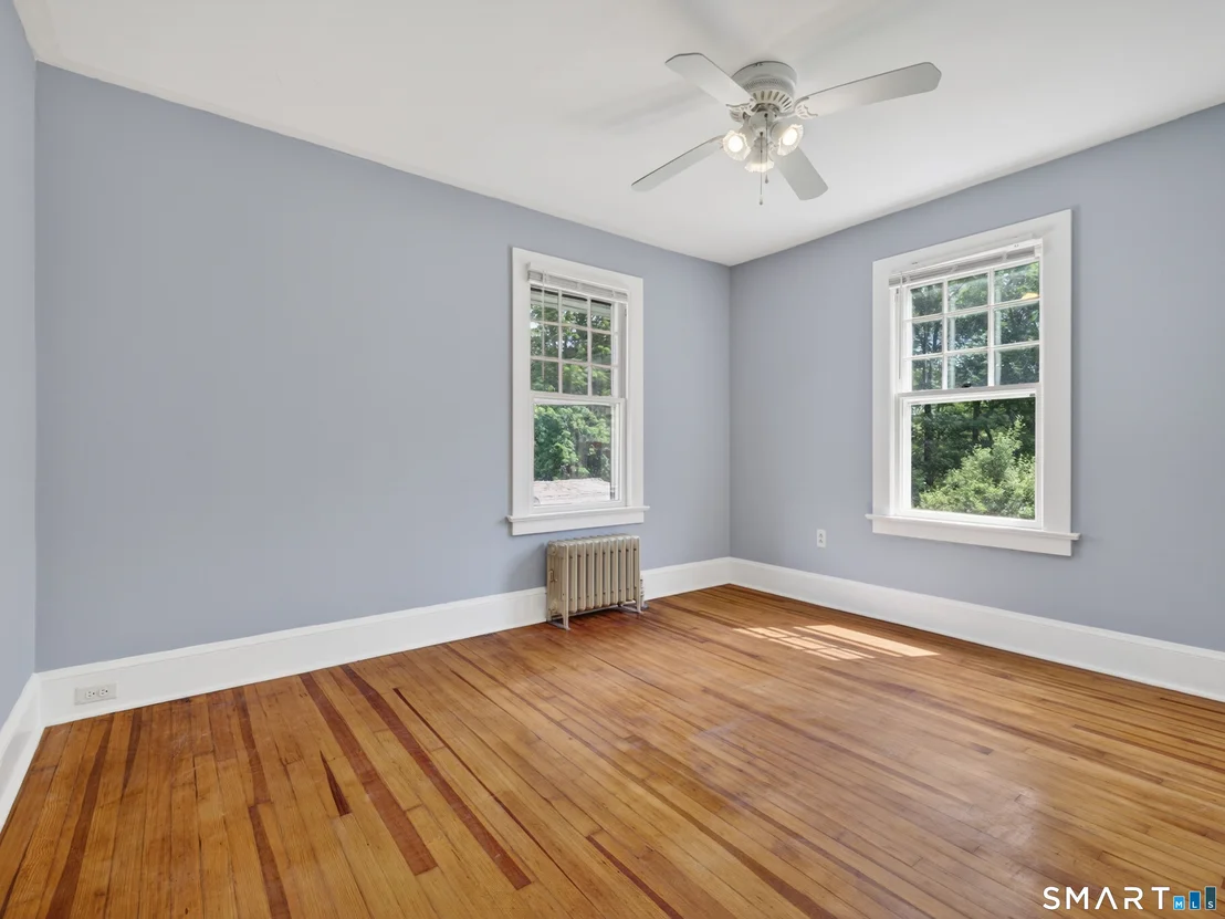Photo of 43 Hedge Avenue