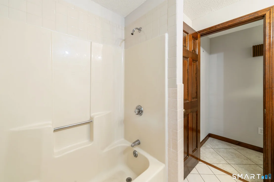 Photo of 548 Beecher Road