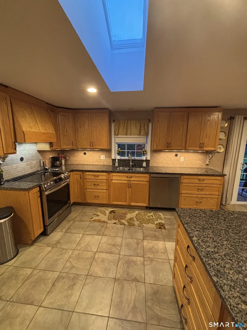 Photo of 5 Insalaco Drive