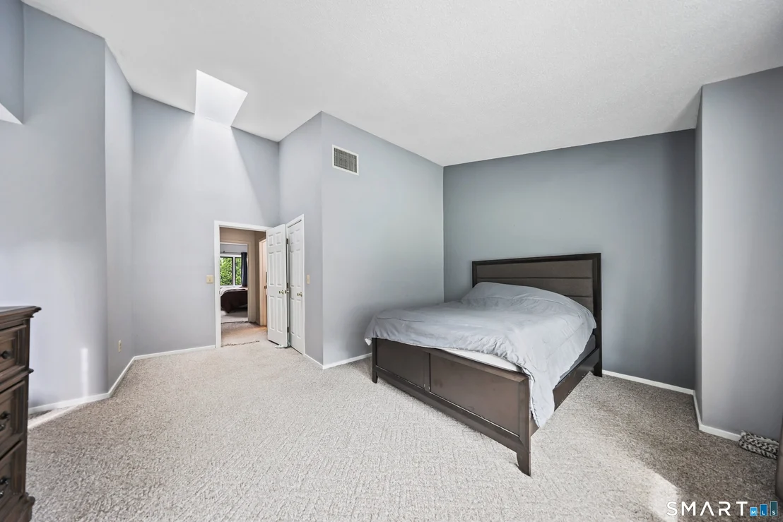 Photo of Unit 41 at 827 Oronoke Road