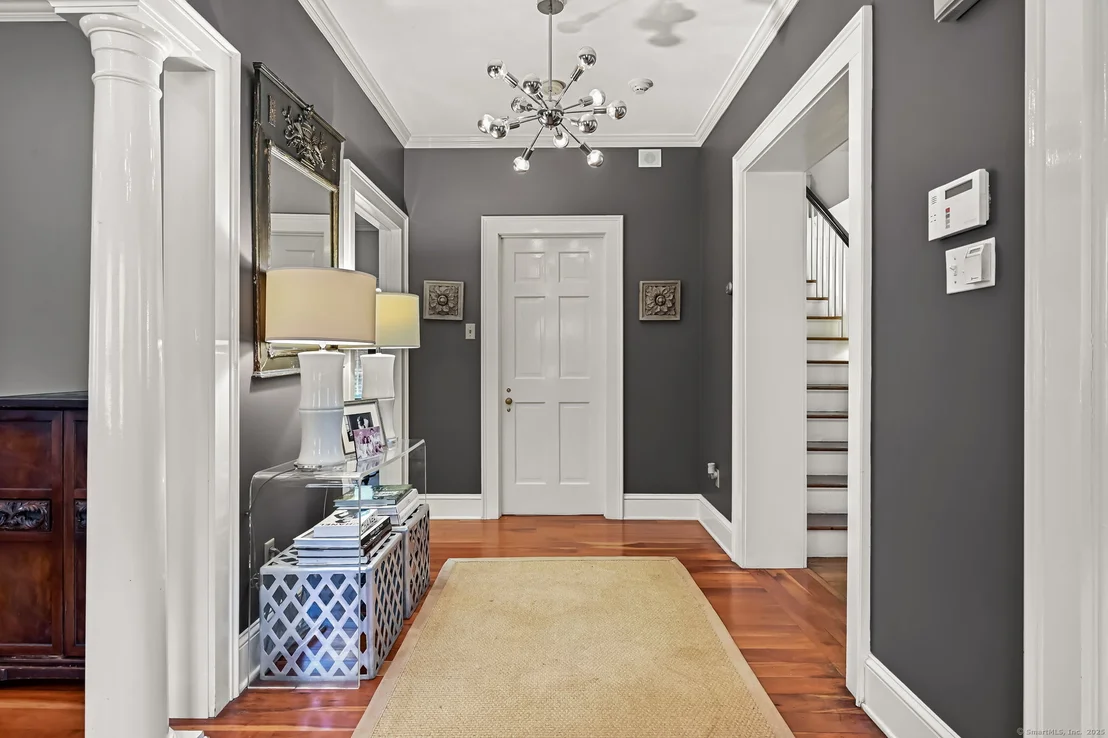 Photo of 330 Ridgefield Road