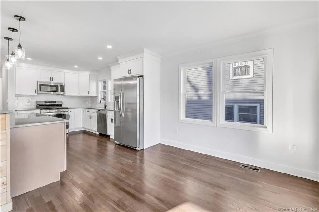 Photo of 39 Edgefield Avenue