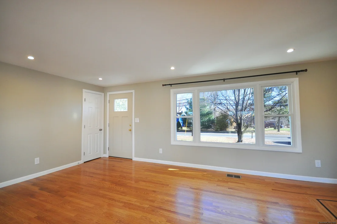 Photo of 605 Palisado Avenue