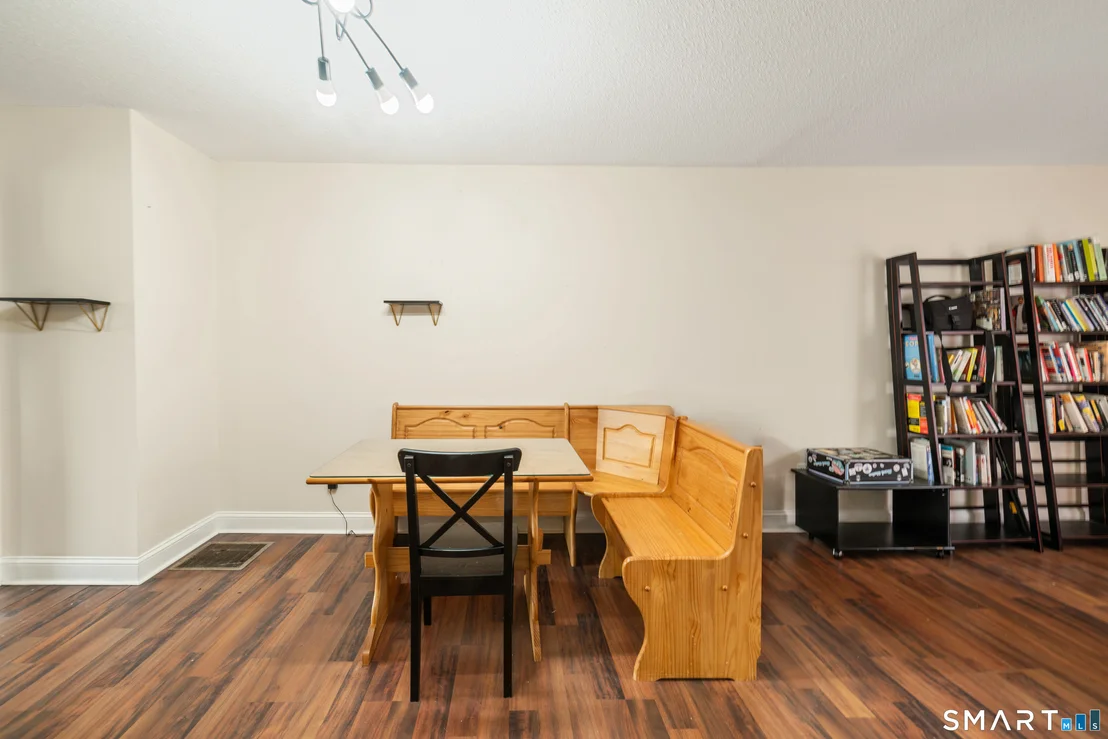 Photo of Unit 92 at 827 Oronoke Road