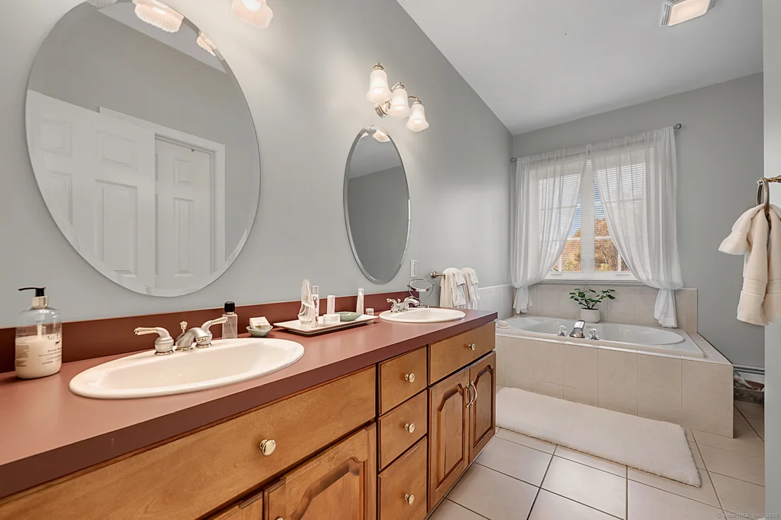 Photo of 20 Cowles Road