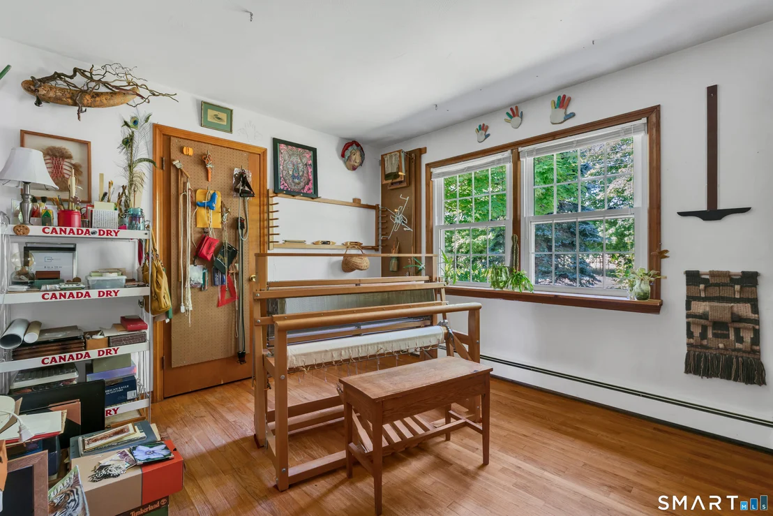 Photo of 32 Ives Avenue