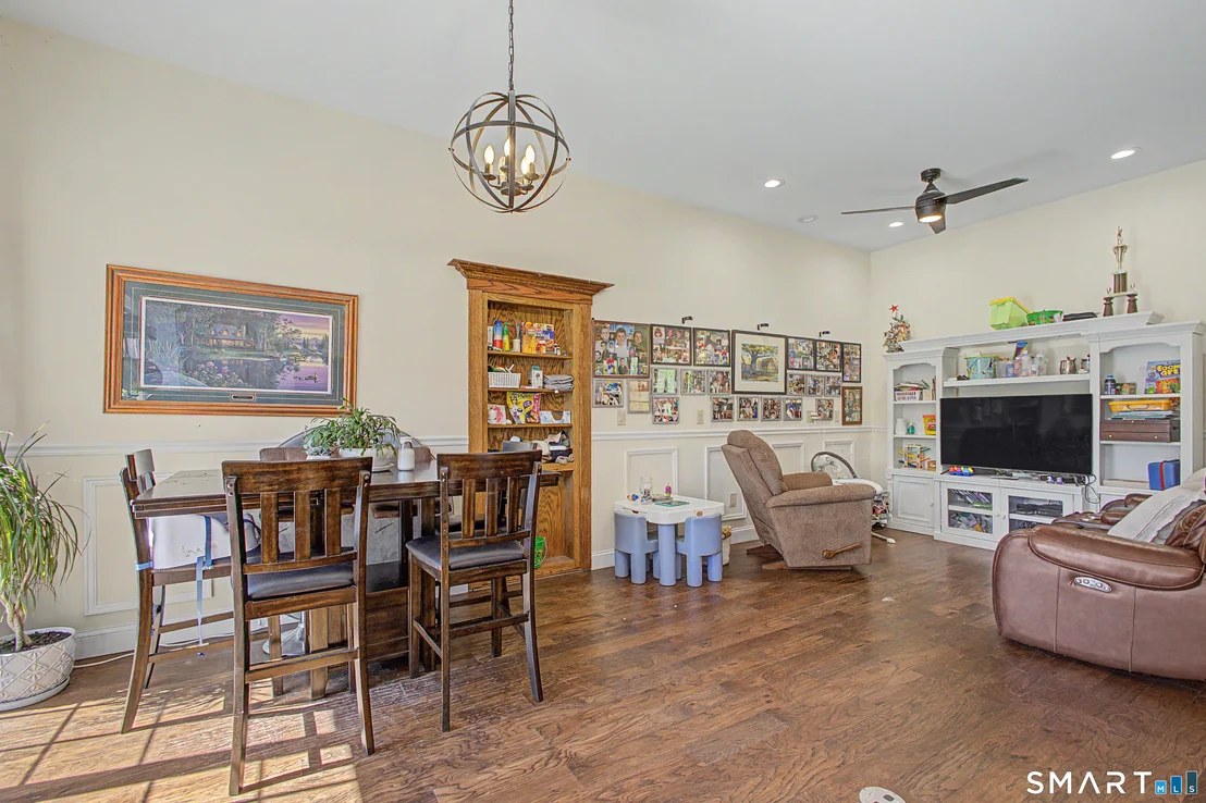 Photo of 243 Searles Road