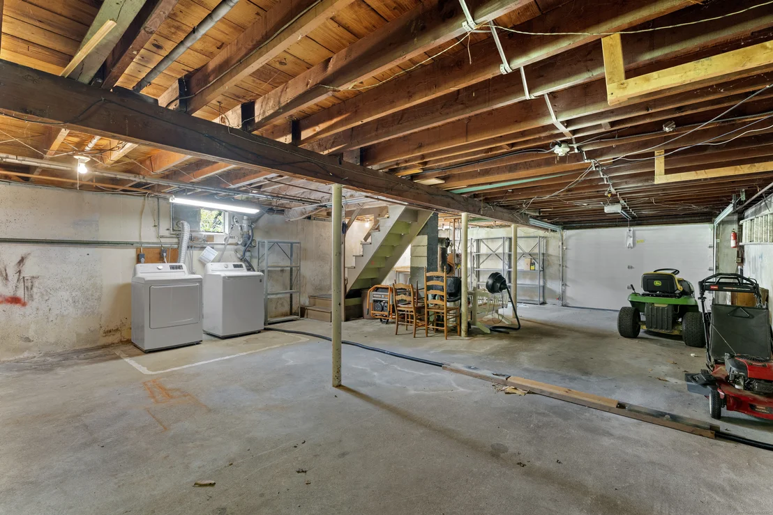 Photo of 43 Arrowhead Drive
