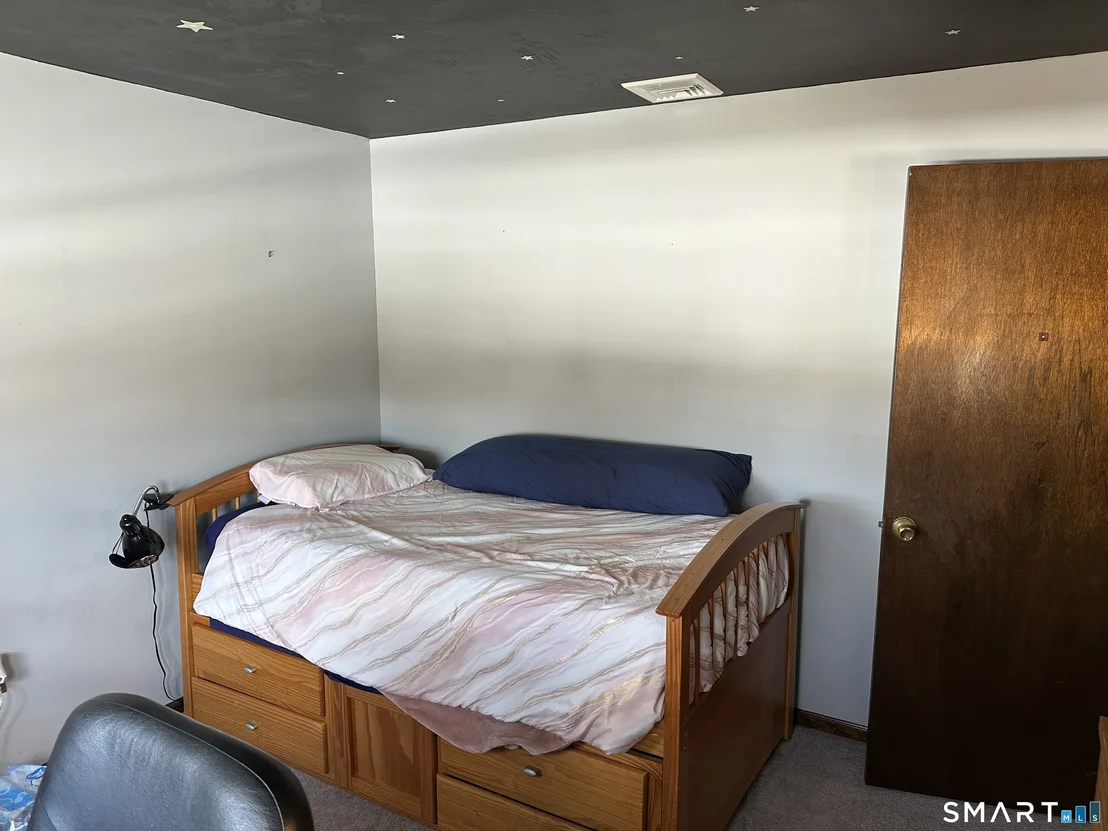 Photo of 33 Sky View Circle