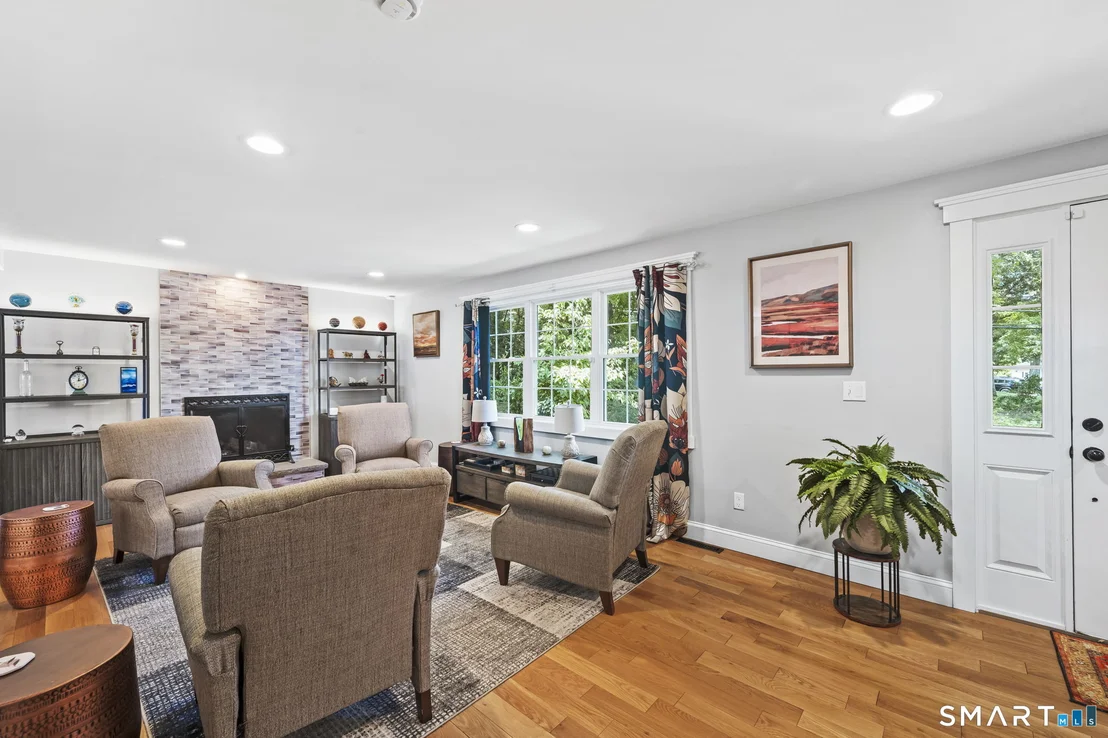 Photo of 18 Wapping Wood Road