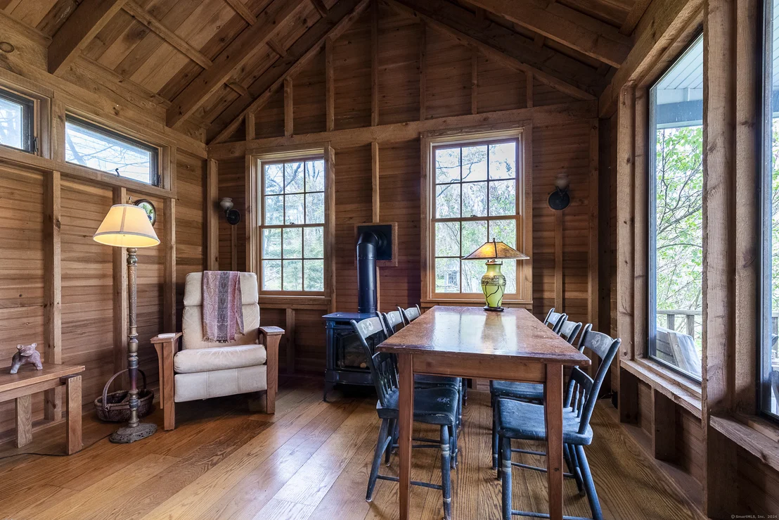 Photo of 126 Beaver Brook Road