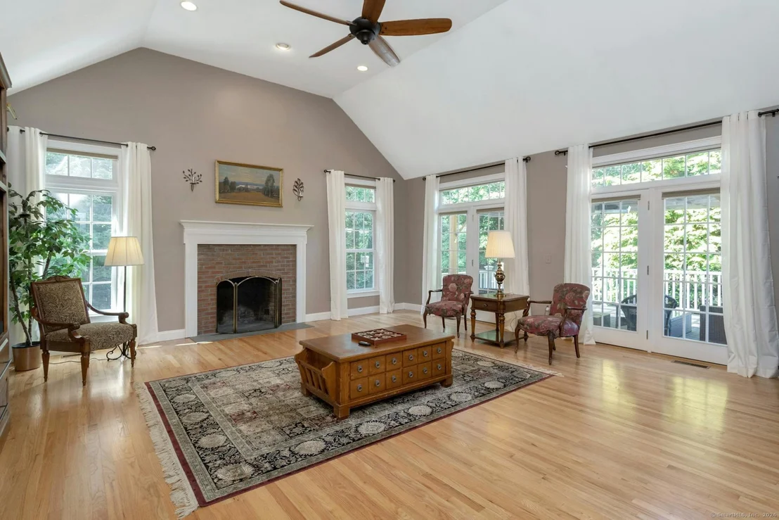 Photo of 26 Oak Ridge Drive