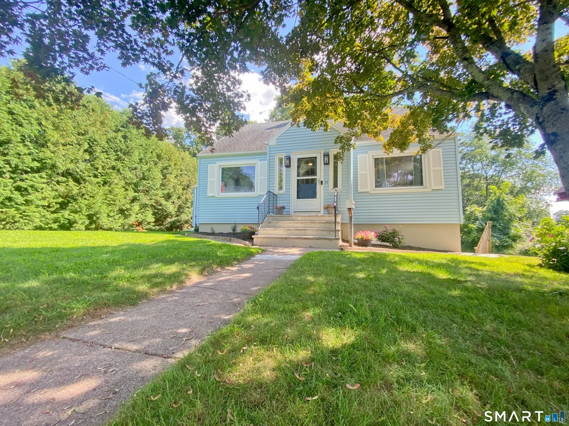 Photo of 11 Esther Avenue
