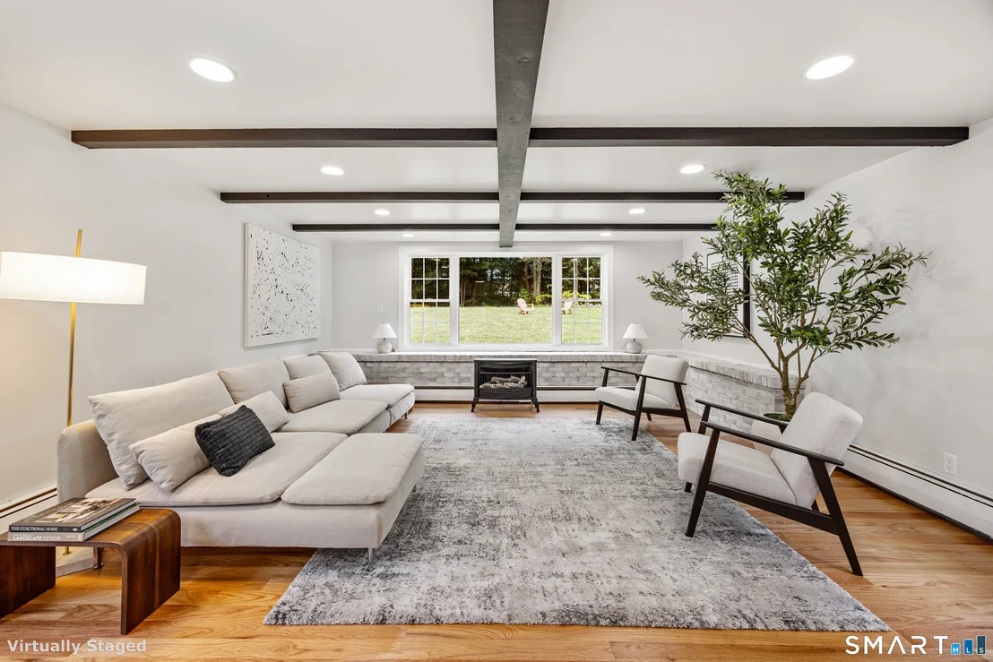 Photo of 20 Hydelor Avenue