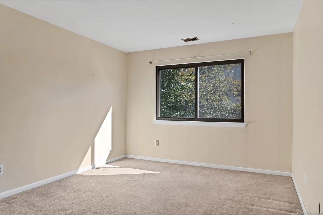 Photo of Unit APT7B at 91 Riverview Road