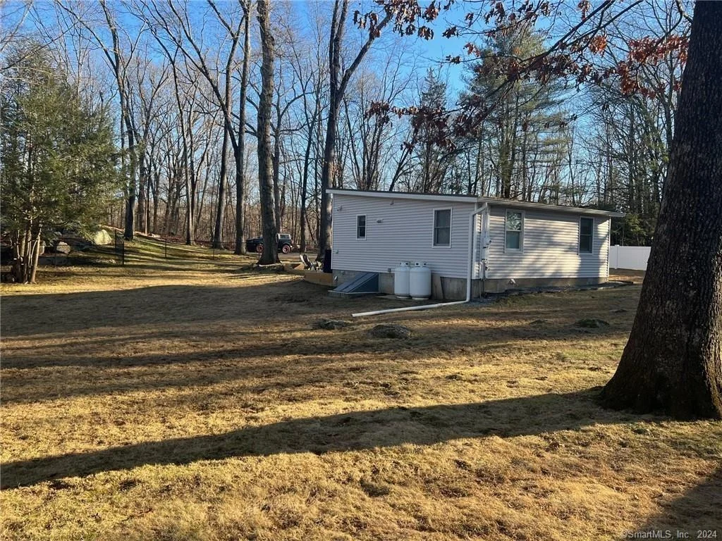 Photo of 82 Floradan Road