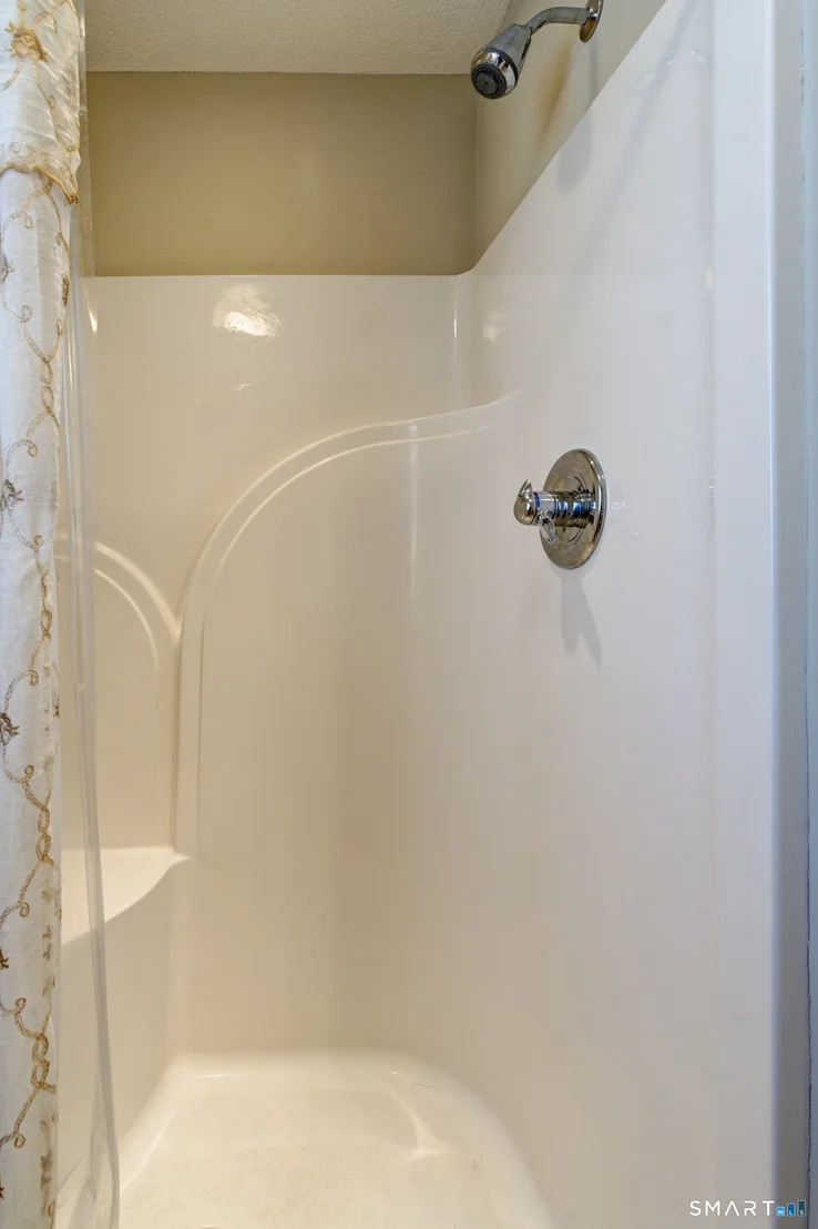 Photo of 672 Laurel Grove Road