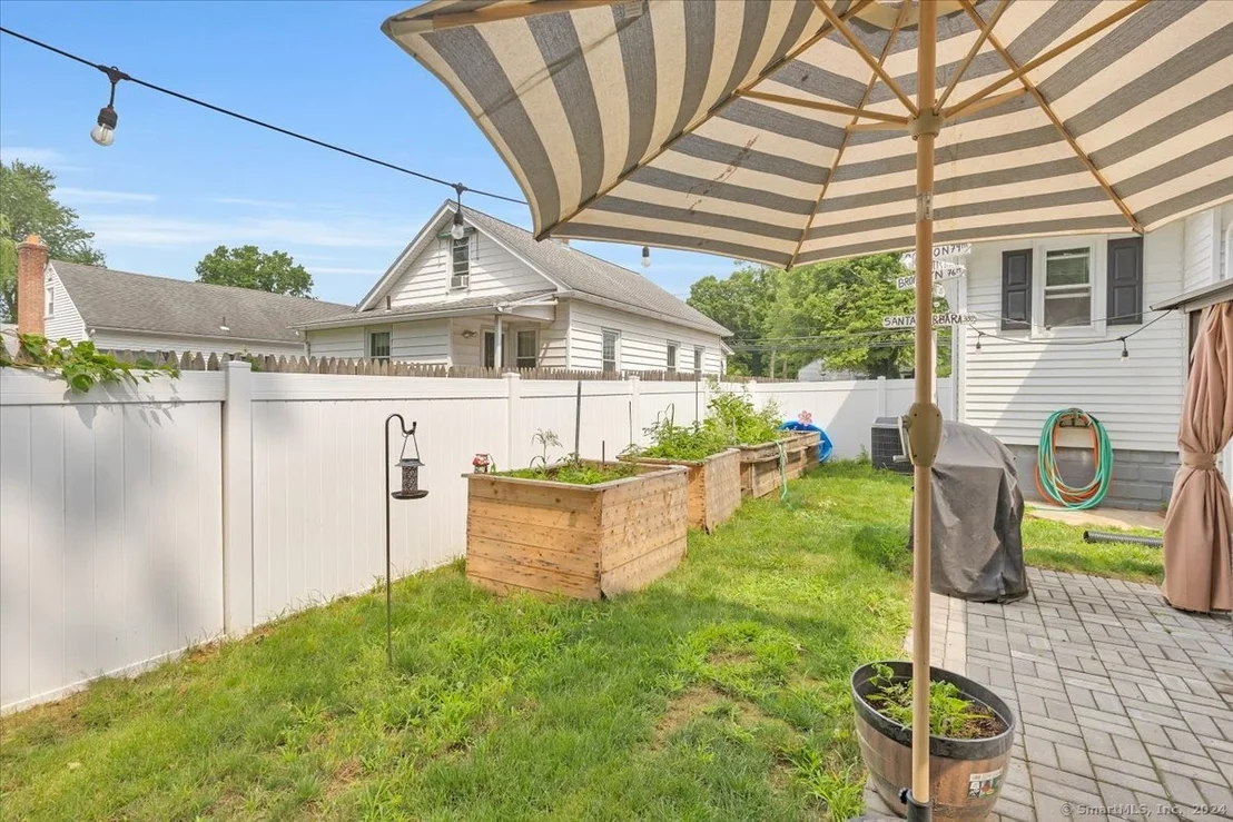 Photo of 34 Brainard Road