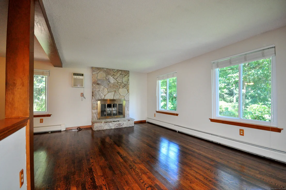 Photo of 15 Glen Road