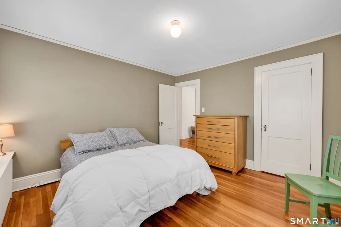 Photo of 44 Beverly Road