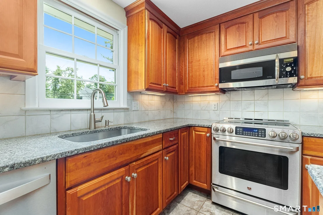 Photo of 38 Oak Ridge Drive