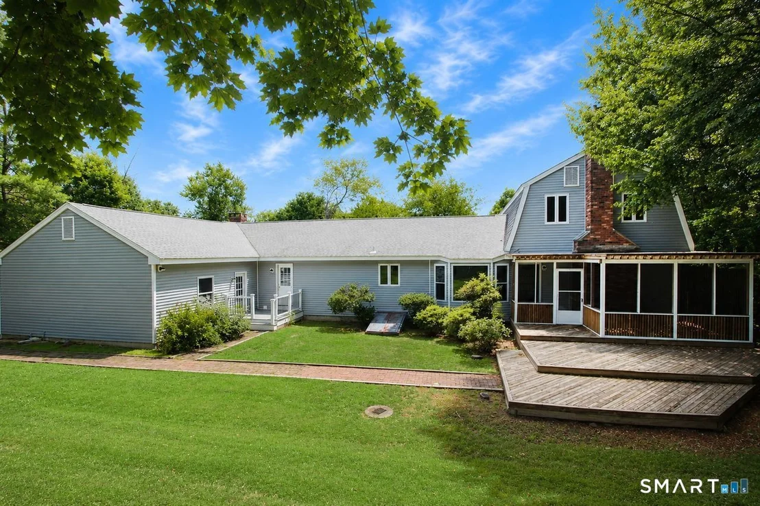 Photo of 328 Saybrook Road