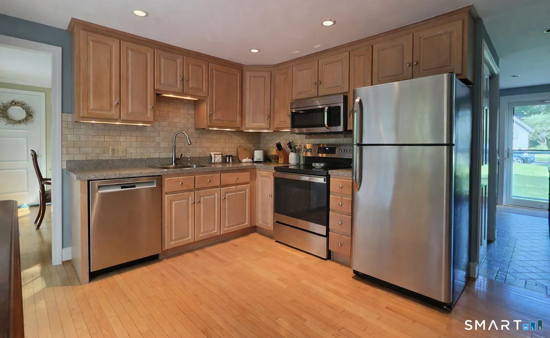 Photo of 261 Ridgewood Drive