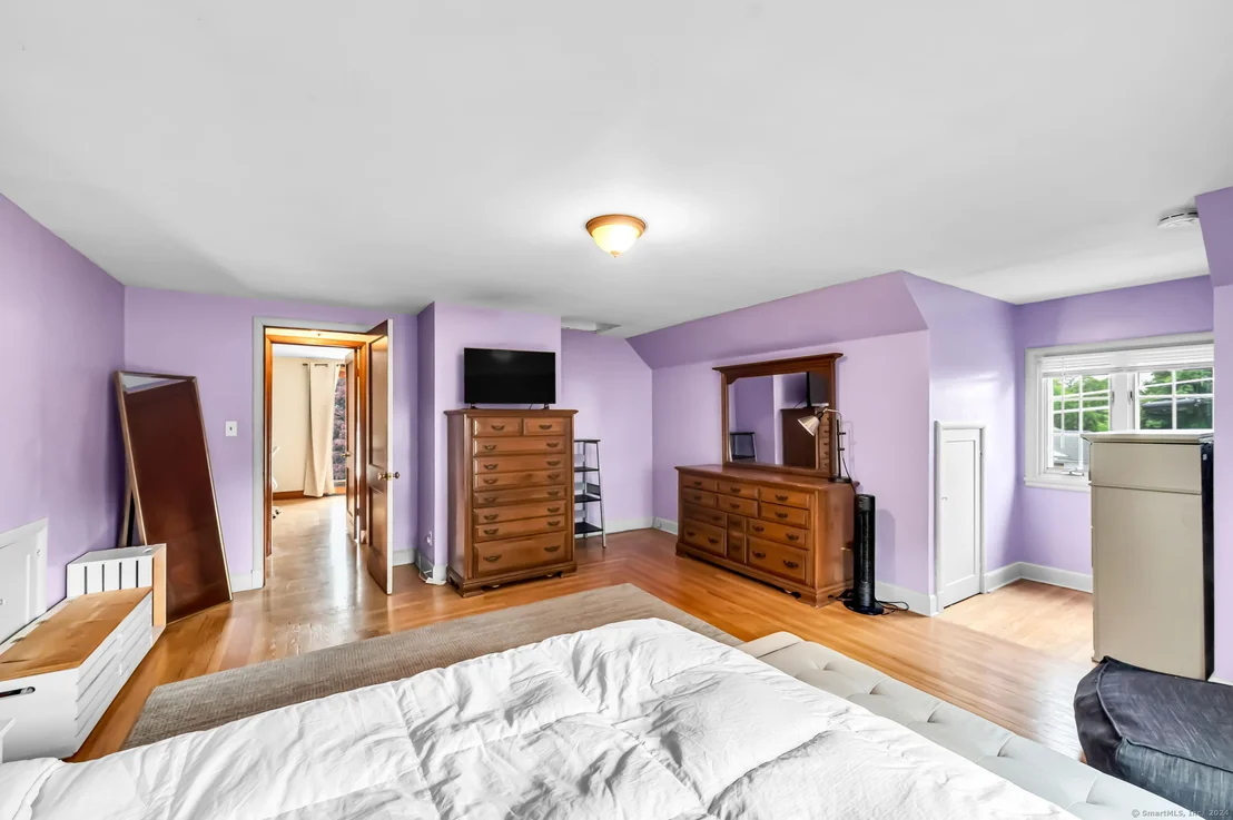Photo of 1 Spier Avenue