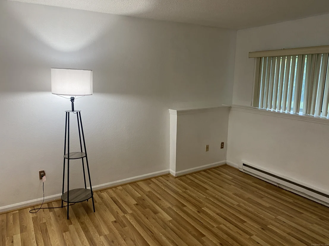 Photo of Unit 30D at 925 Oronoke Road