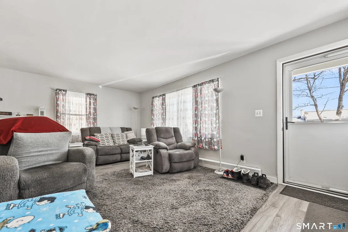 Photo of 41 Sunnybrook Bend