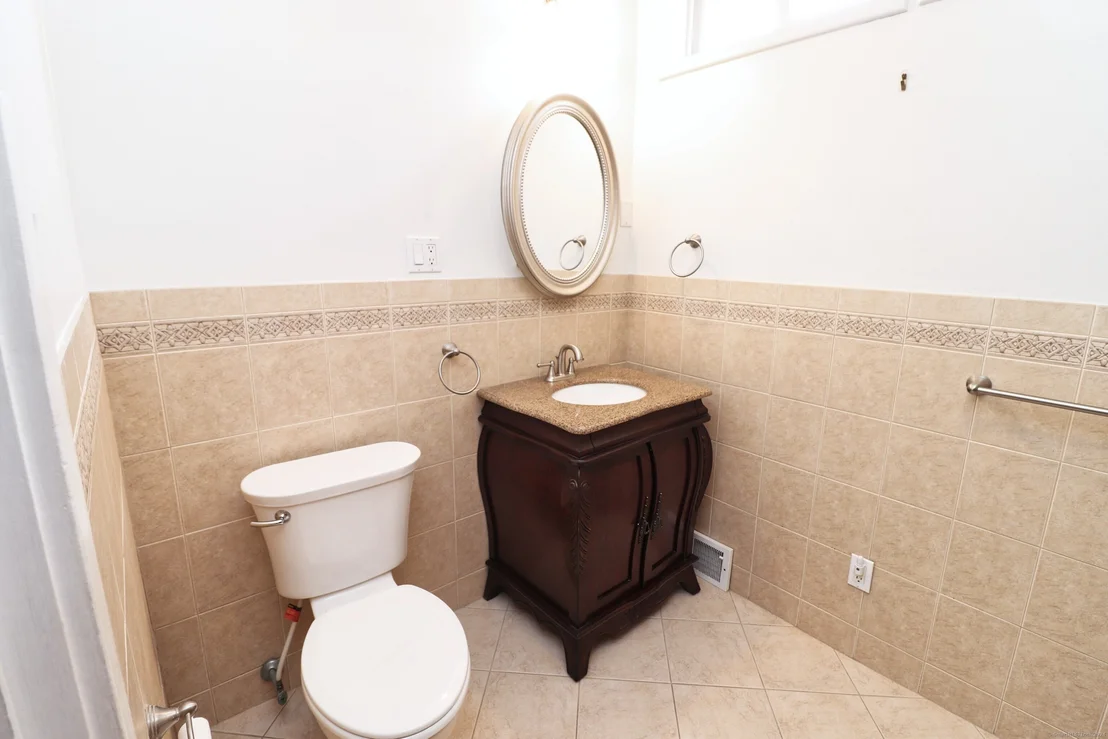 Photo of 215 Allerton Road