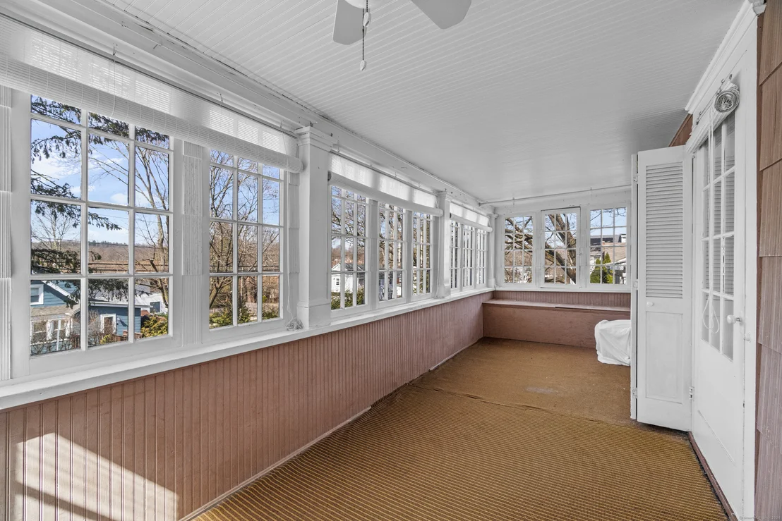 Photo of 143 Highview Avenue