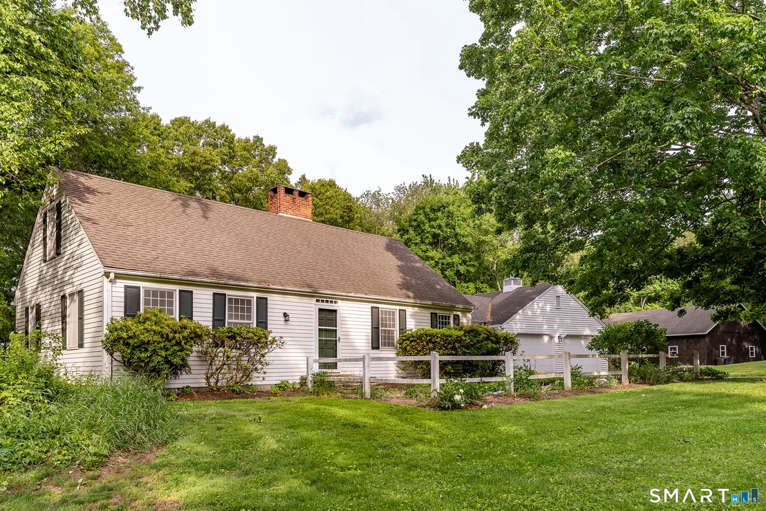 Photo of 124 Botsford Hill Road