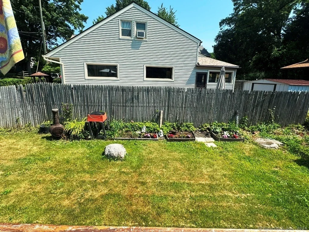 Photo of 24 Grove Avenue