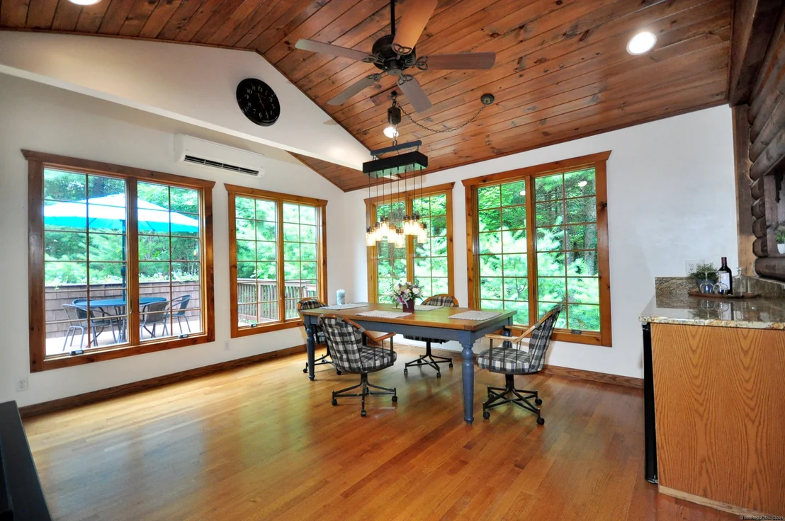 Photo of 31 Spring Glen Drive