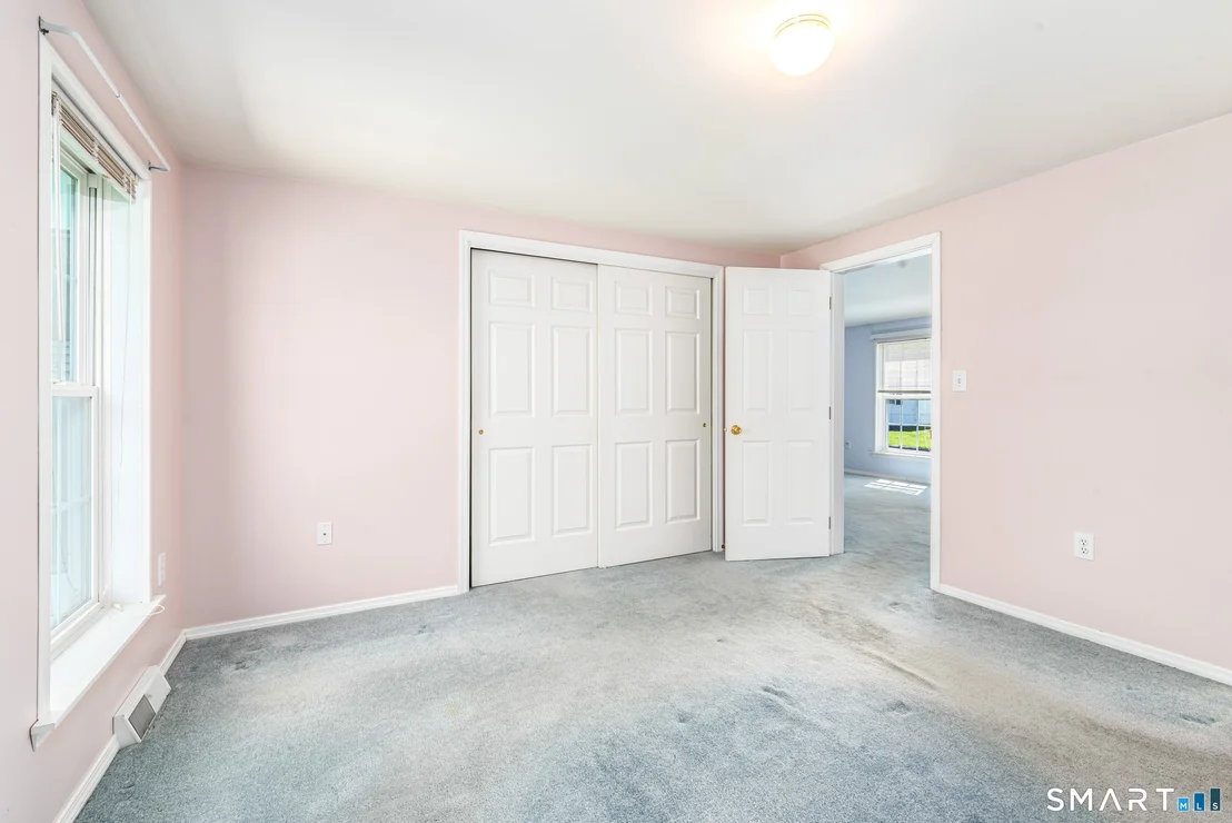 Photo of 17 Laurel Circle