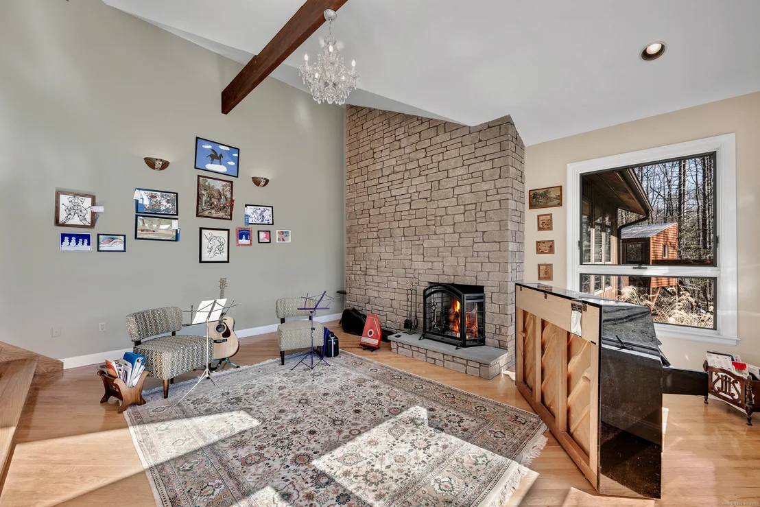 Photo of 349 Star Drive