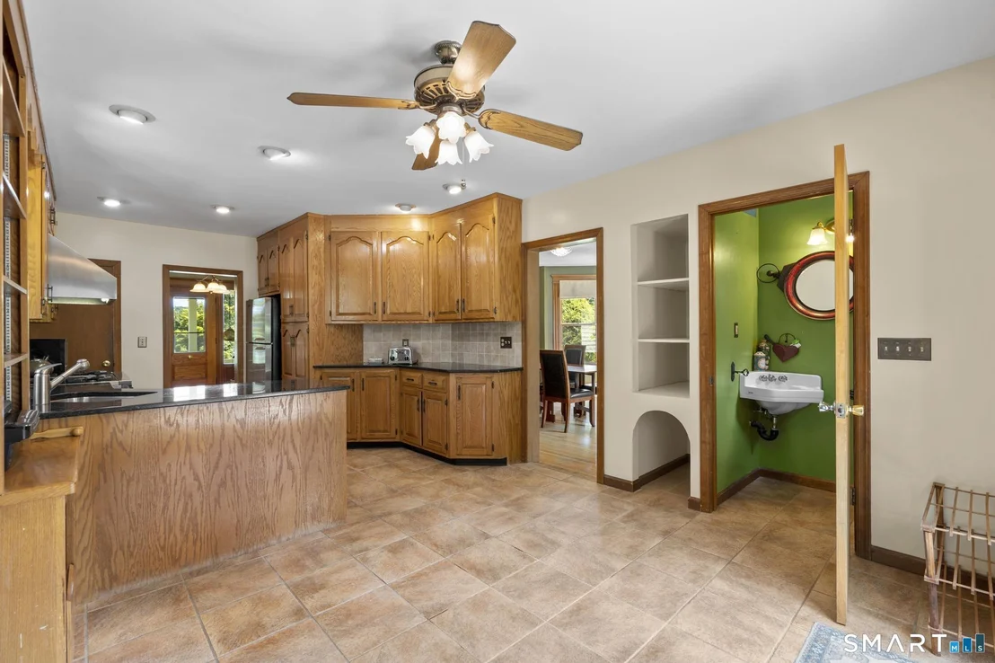 Photo of 169 River Road