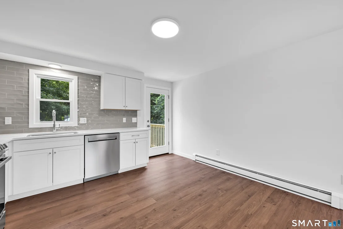 Photo of 93 Cookes Ridge