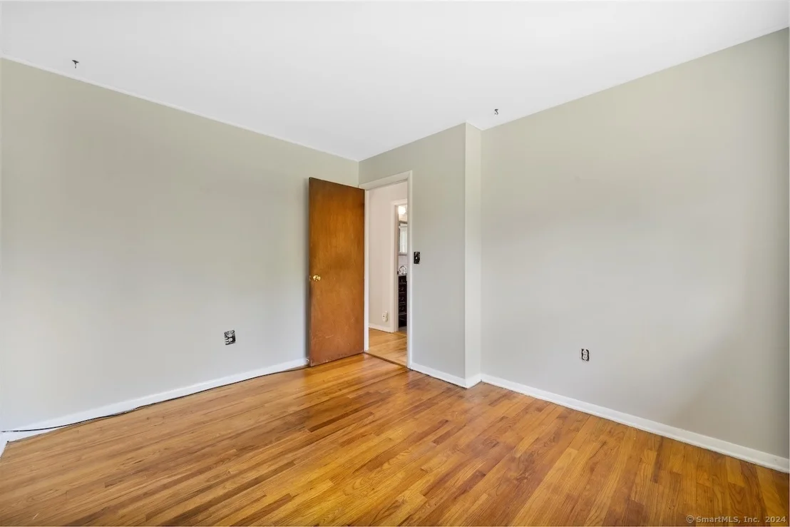 Photo of 39 Niles Drive