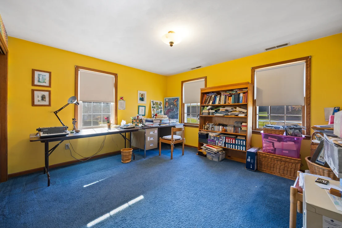 Photo of 325 Oak Drive