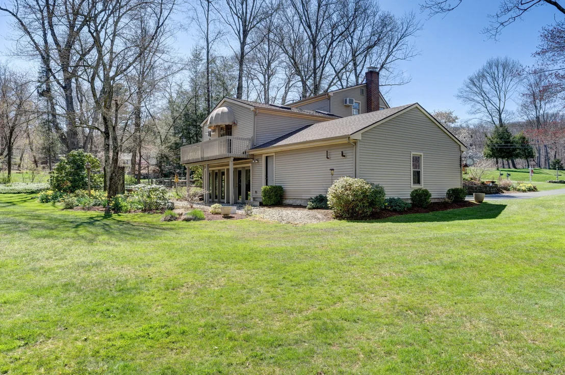 Photo of 345 Gehring Road