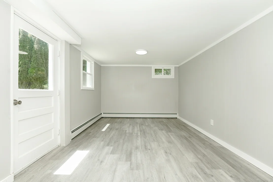 Photo of 144 Roxbury Road
