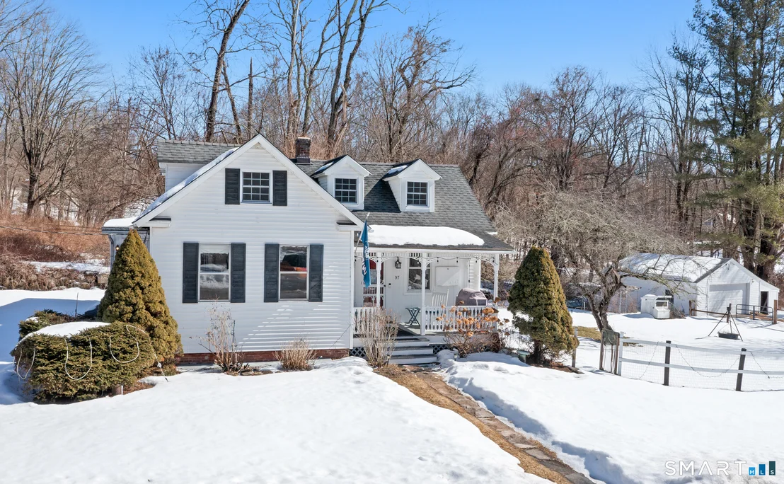 Photo of 97 Armstrong Road
