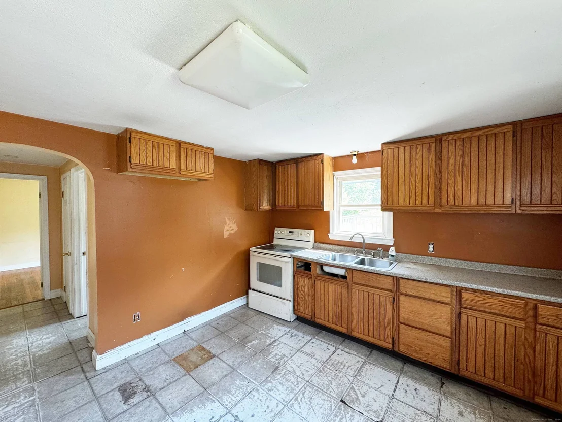 Photo of 421 Divinity Street