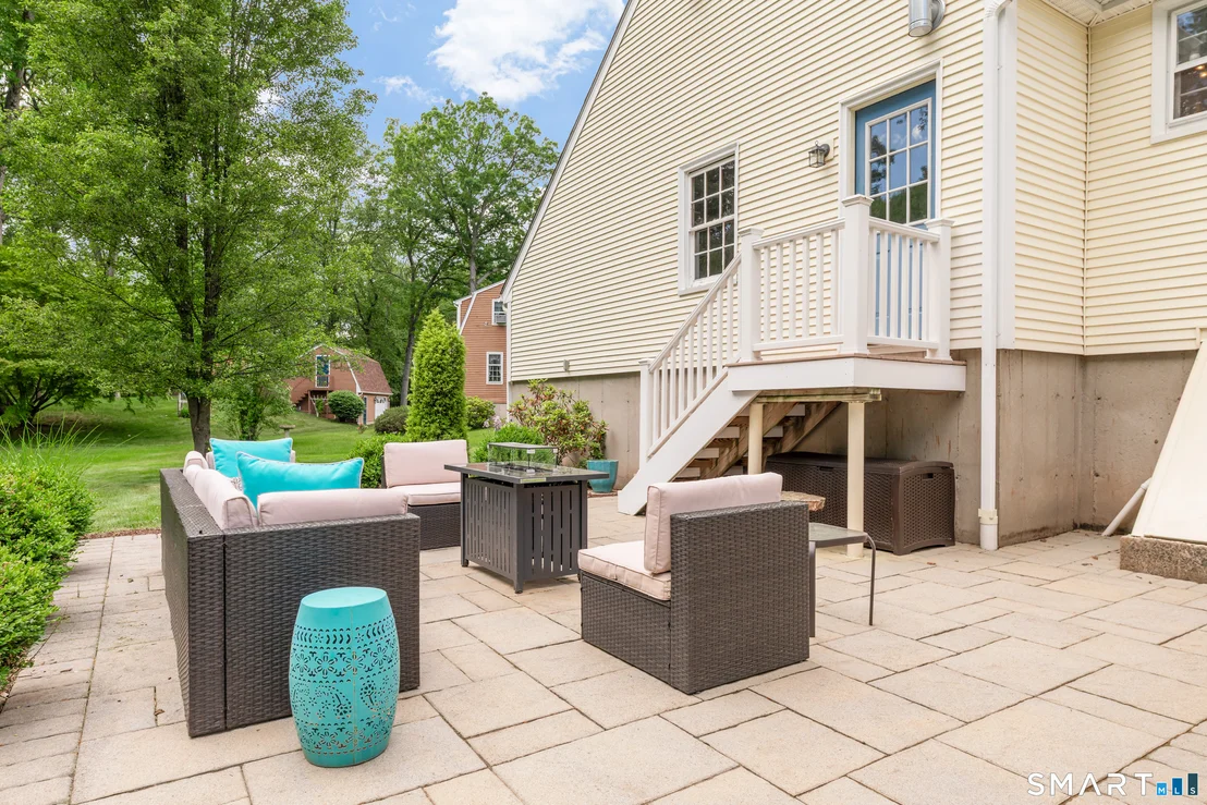 Photo of 81 White Oak Drive