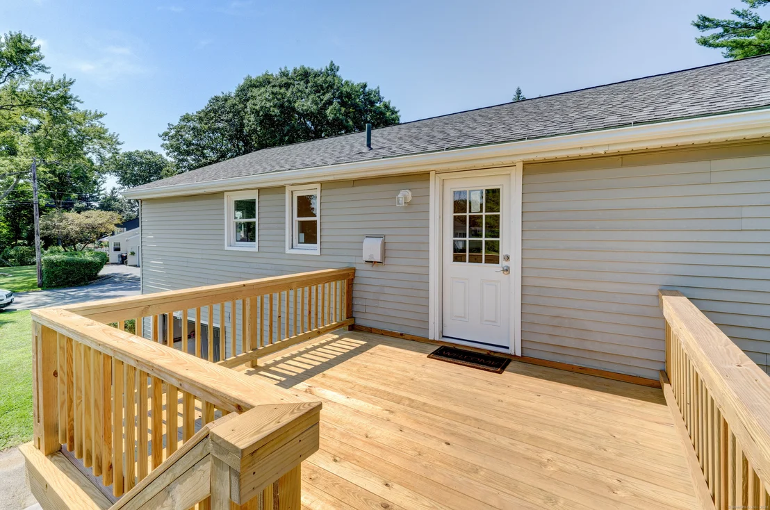 Photo of 586 Charles Street