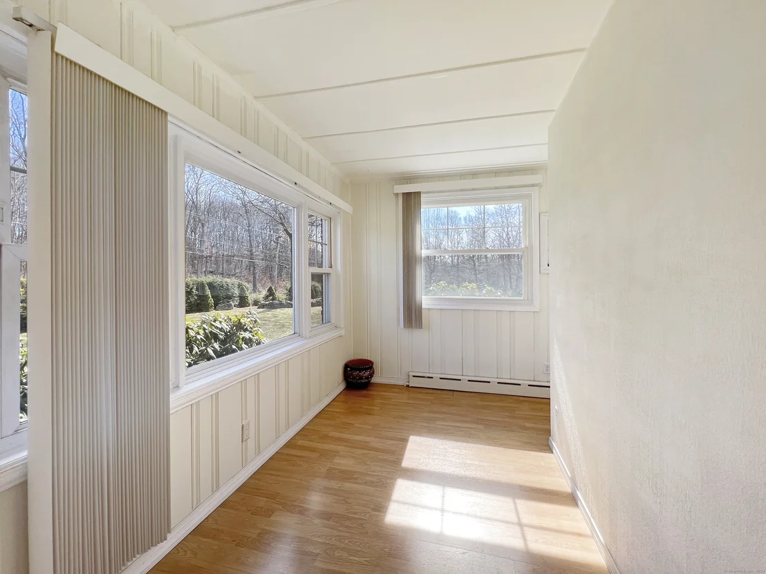 Photo of 625 Maple Hill Road