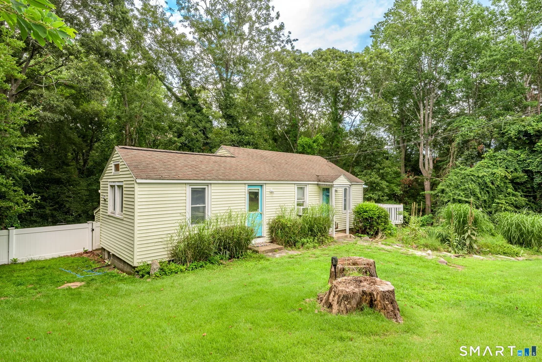 Photo of 70 Browns Lane