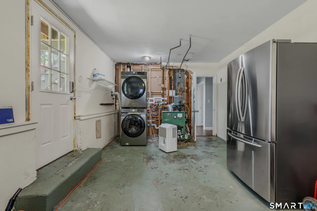 Photo of 26 Lamphere Road